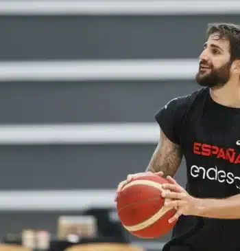 Tras un año sabático, el base Ricky Rubio regresa y ficha por [...]