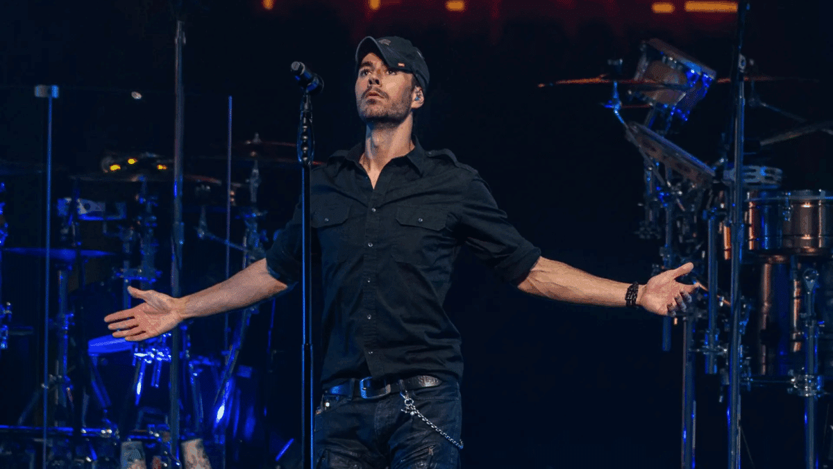 Enrique Iglesias, en una foto de archivo dando un concierto en Miami