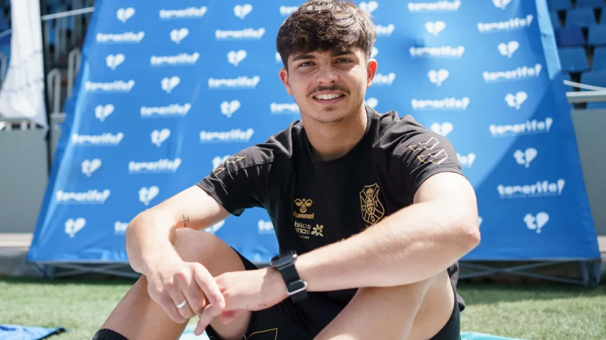 Teto se va a Malasia: CD Tenerife traspasa al canterano al Johor