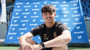 Teto se va a Malasia: CD Tenerife traspasa al canterano al Johor