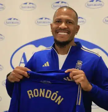 Presentado Salomón Rondón como nuevo delantero del Real Oviedo