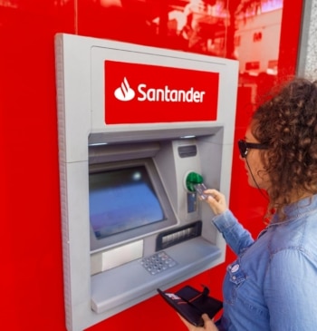 Santander eleva un 14,9% su beneficio semestral, hasta 7.328 millones de euros