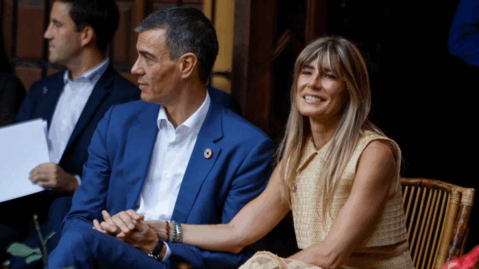 El juez sustituto del sustituto de Peinado autoriza a Begoña Gómez a ir a Londres, pero no a la cumbre de la OTAN