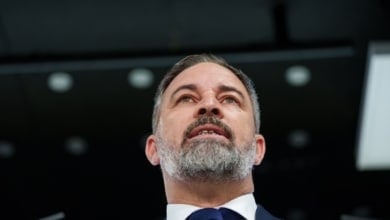Feijóo pone a Abascal en el dilema de "facilitar" su  investidura o contribuir a la continuidad de Sánchez 