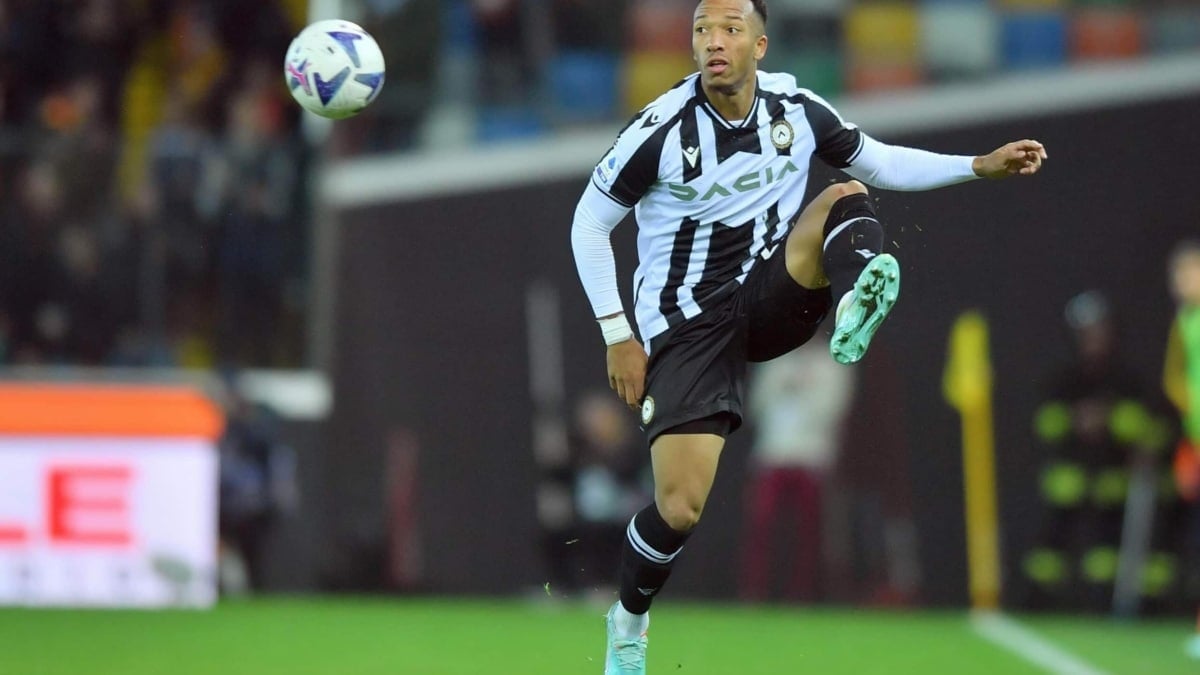 Hellas Verona refuerza su defensa con el fichaje de Enzo Ébossé