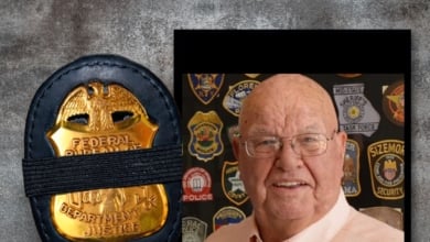 Un caso de violencia policial amenaza la memoria del sheriff más longevo de EEUU