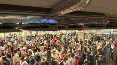 Los policías dicen que hay agentes "suficientes" en Barajas y señalan a Aena por "mala planificación"