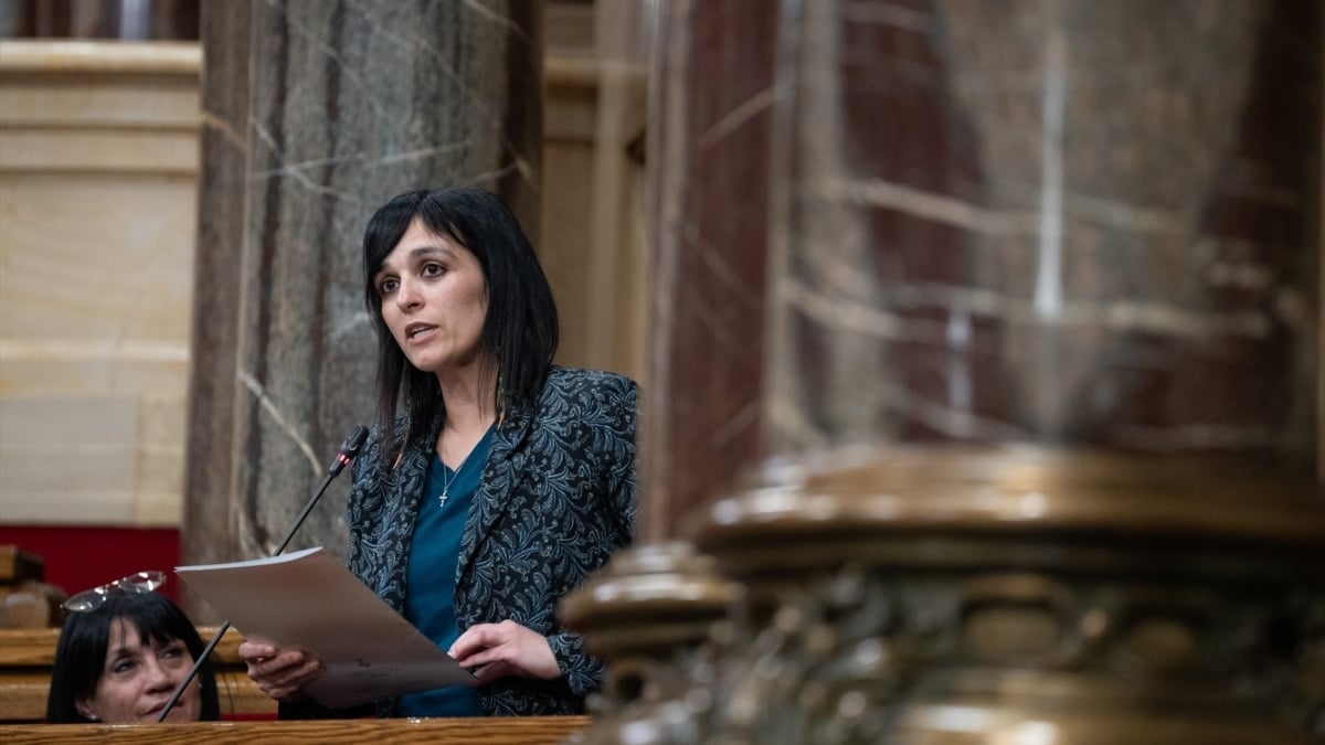 La diputada de Aliança Catalana, Silvia Orriols, durante una sesión de control al Govern, en el Parlament