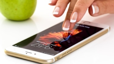 ¿Crees que te han hackeado el móvil en vacaciones? Esto es lo que debes hacer