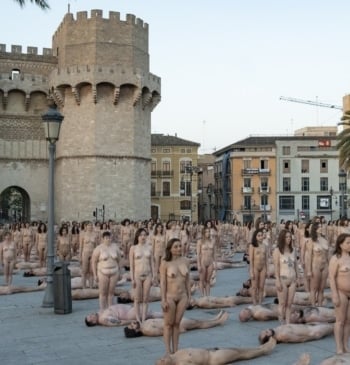 Spencer Tunick busca voluntarios para el mayor desnudo colectivo de Andalucía