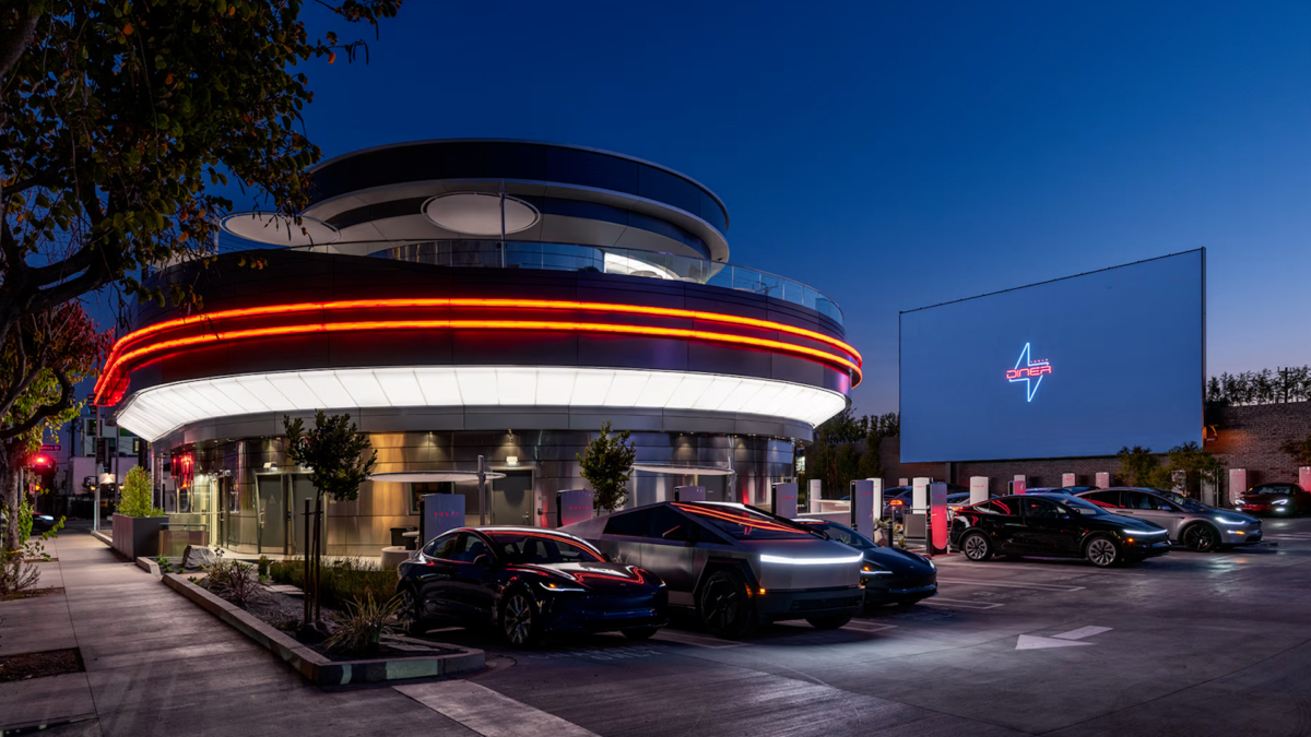 Tesla Diner, el nuevo restaurante de Elon Musk para cargar el coche y el estómago