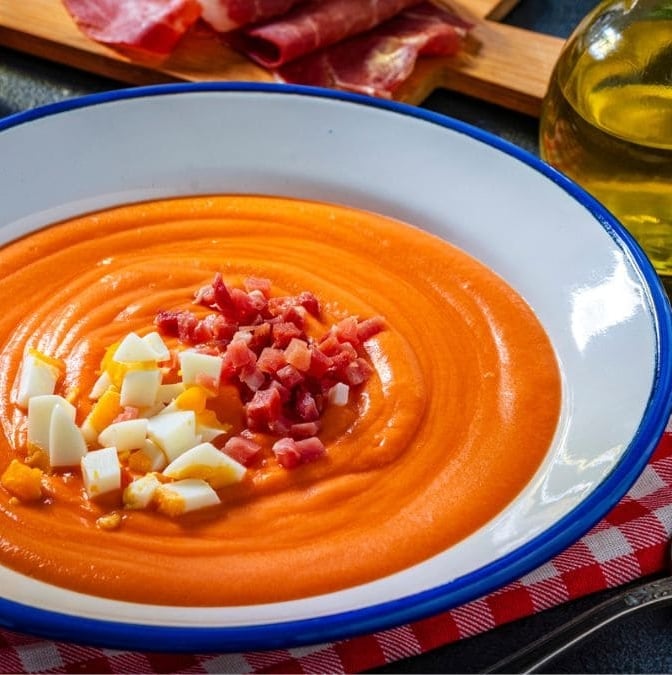 Estos son los diferentes tipos de salmorejo que puedes preparar en verano