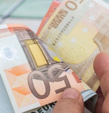 Los trabajadores que recibirán un extra de 168 euros en agosto
