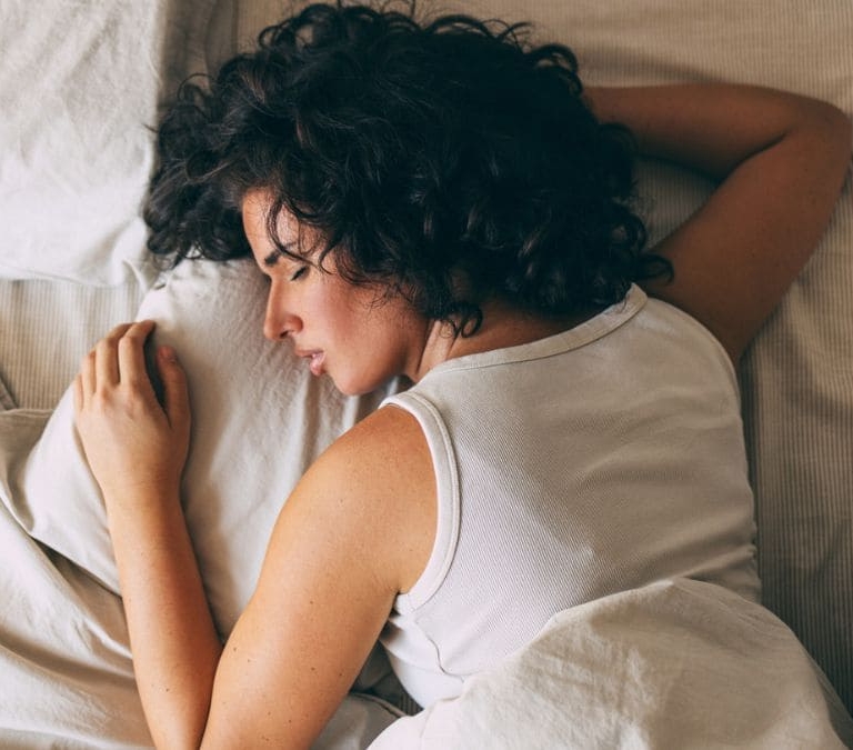 El truco que llega desde Japón y que hará que tus noches sean más frescas para dormir