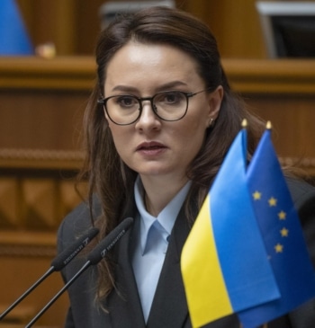 Yulia Sviridenko, la mujer en quien Zelenski confía para amarrar a Trump [...]