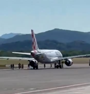 Un hombre muere succionado por el motor de un avión con destino [...]