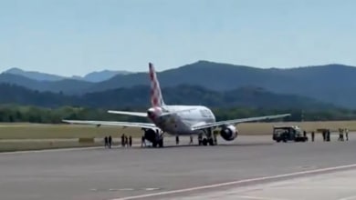 Un hombre muere succionado por el motor de un avión con destino a Asturias en el aeropuerto de Bérgamo