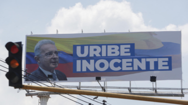 Petro se arriesga a un cisma con Trump por la condena al ex presidente colombiano Uribe