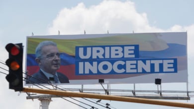 Petro se arriesga a un cisma con Trump por la condena al ex presidente colombiano Uribe