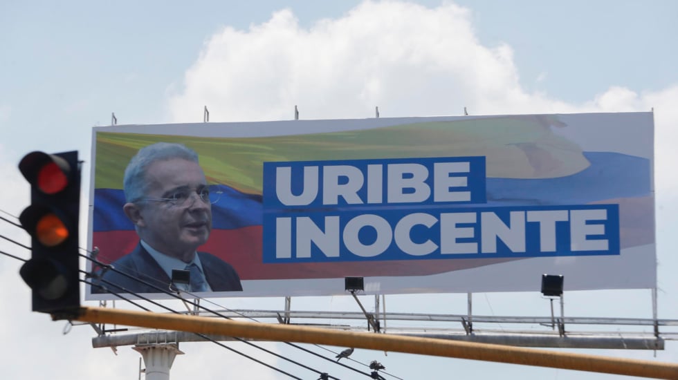 Petro se arriesga a un cisma con Trump por la condena al ex presidente colombiano Uribe 