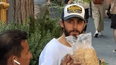 ¿Qué harías si Jared Leto te ofrece pan por la calle? El video que da la vuelta al mundo