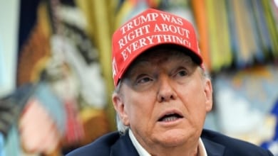 Trump se aparta del capitalismo con la entrada de EEUU en empresas privadas: "Si apoyas el socialismo, es tu tipo"