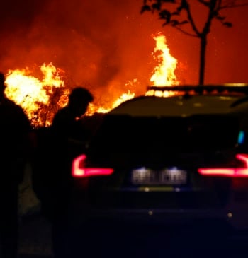 La UME interviene en un incendio en Tres Cantos (Madrid) y la [...]