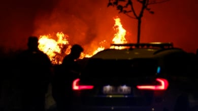 La UME interviene en un incendio en Tres Cantos (Madrid) y la Guardia Civil desaloja dos urbanizaciones