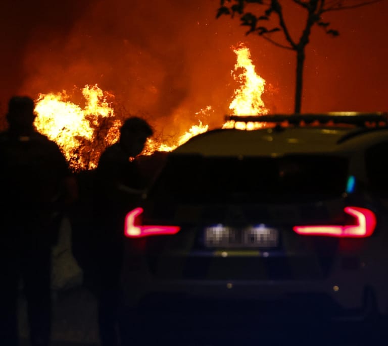 Muere uno de los heridos en el incendio de Tres Cantos (Madrid) que ha arrasado más de 1.000 hectáreas