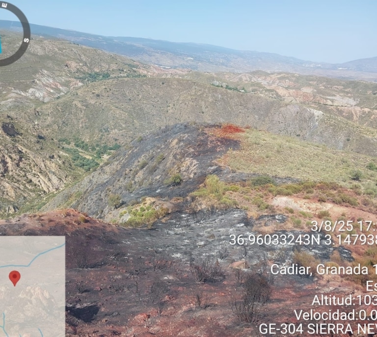 Controlado el incendio forestal en Cádiar, cerca de la pedanía de Yátor (Granada)