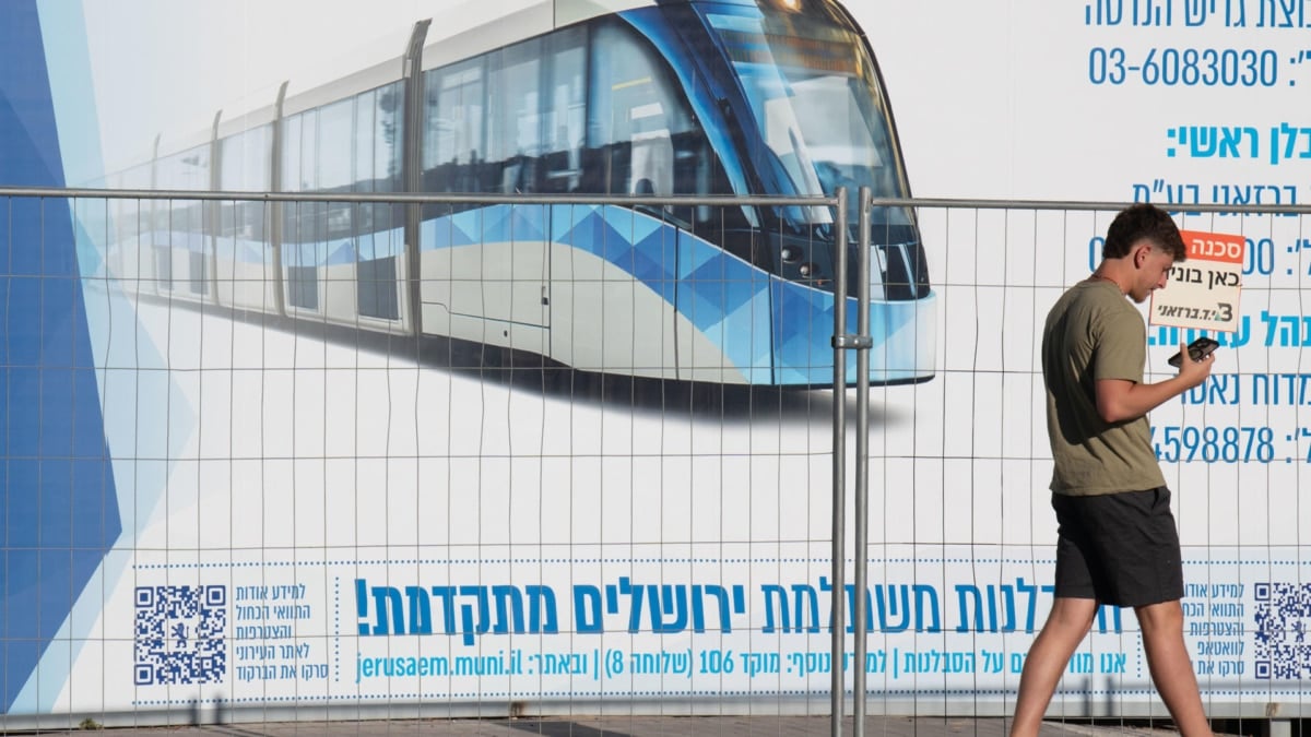 Demanda en Bélgica para anular el contrato millonario de la vasca CAF por "su complicidad con los crímenes de guerra de Israel"