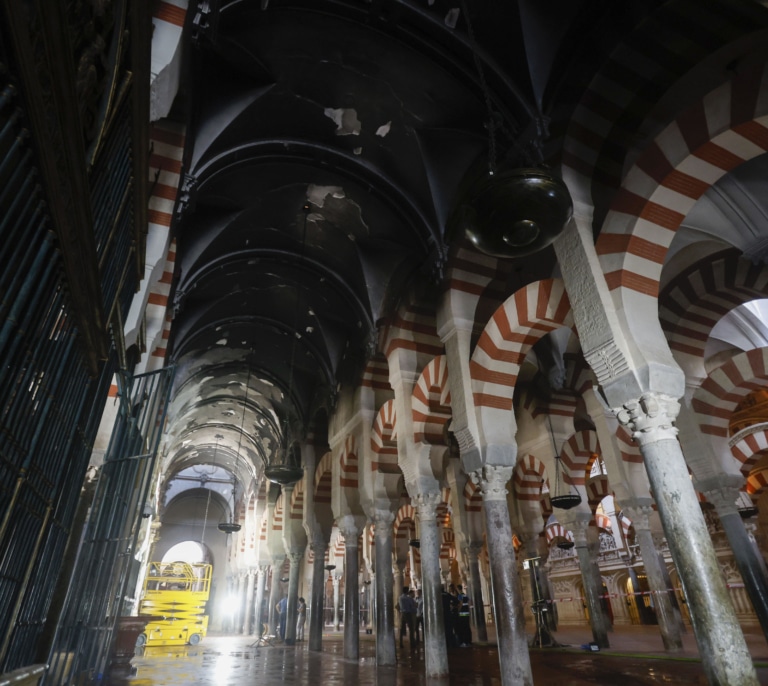 ¿Cómo prevenir que se incendie la batería de un vehículo eléctrico como ocurrió en la Mezquita de Córdoba?"