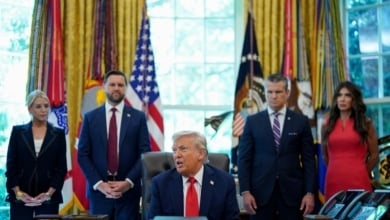 Por qué Trump juega con ser un dictador y también quiere tomar Nueva York y Chicago