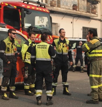 Castilla y León mantiene seis incendios de gravedad máxima pese a la [...]
