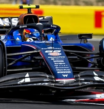 Carlos Sainz admite falta de rendimiento tras quedar 16º en los FP2 [...]