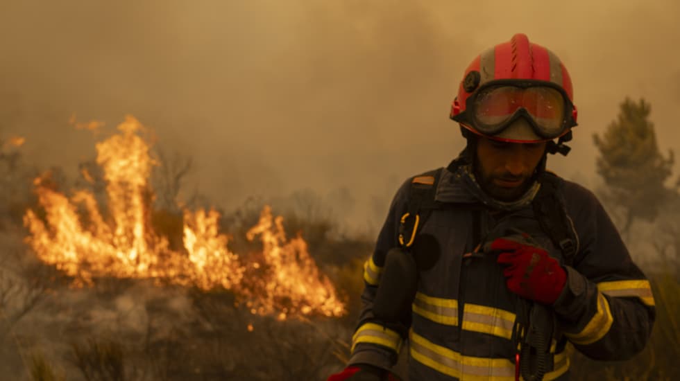 19 incendios requieren la ayuda del Estado, a la que se sumarán dos aviones italianos