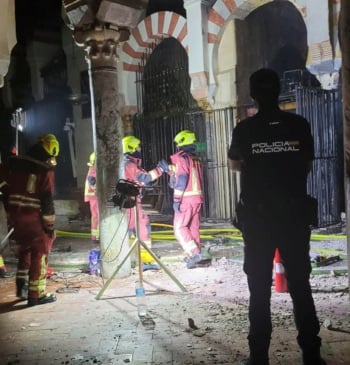 Susto en Córdoba, los bomberos evitan una catástrofe en la Mezquita
