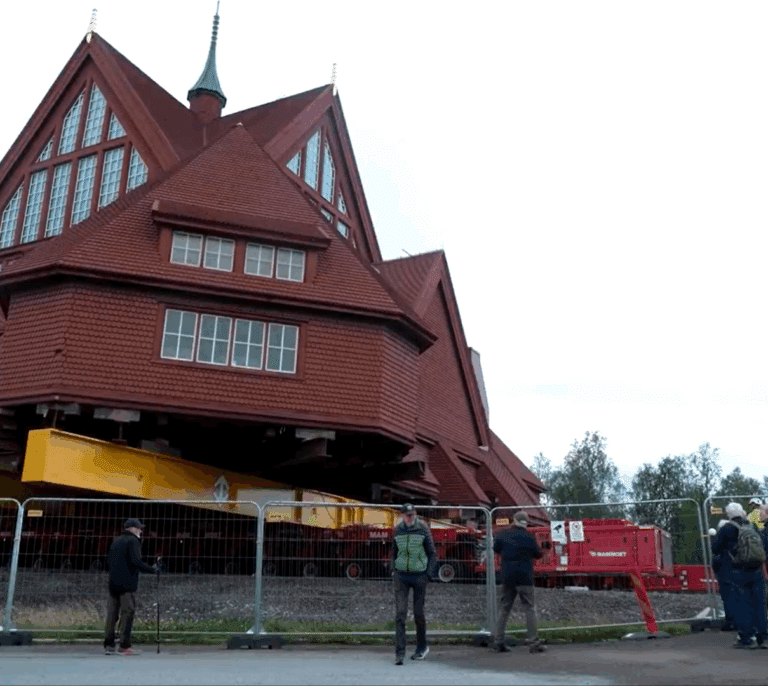 Suecia va a mover en un tráiler una iglesia de 672 toneladas