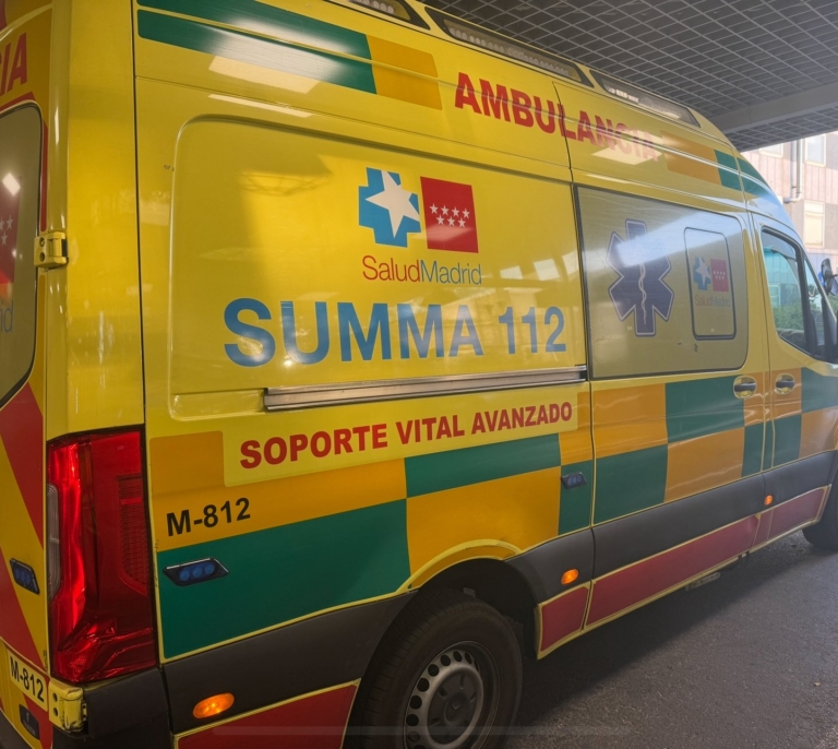 Un kamikaze provoca en la A-5 un accidente múltiple de cinco coches y una moto con un muerto y dos heridos