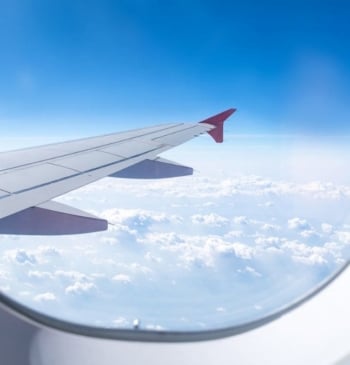 Por qué no deberías lavarte las manos en un avión
