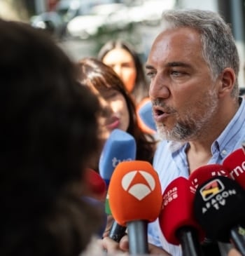 El PP acusa de "negligencia" al Gobierno por los incendios y señala [...]