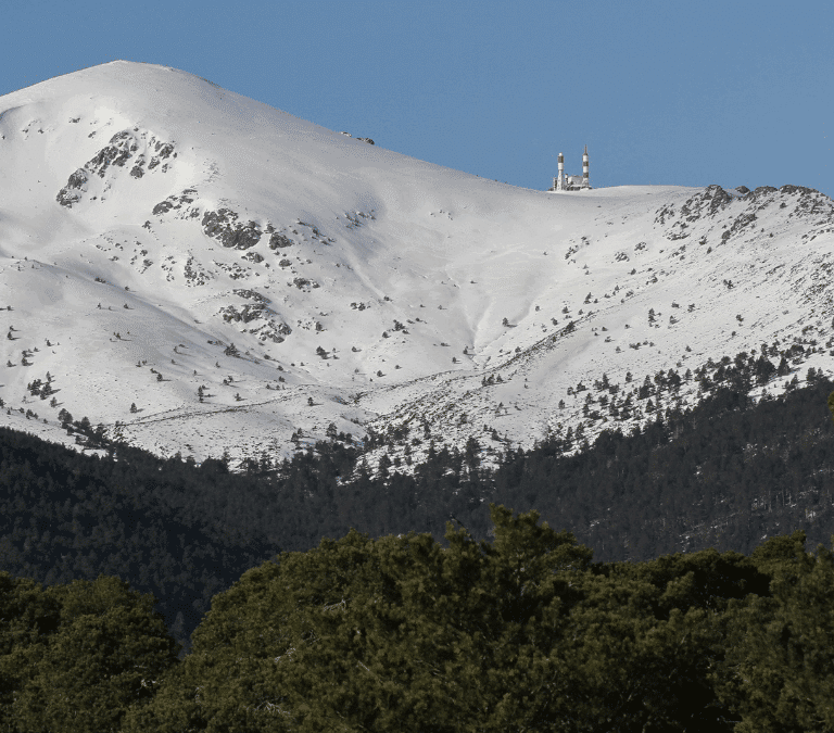 Ecologistas en Acción pide que la Vuelta cancele el final de etapa en la Bola del Mundo