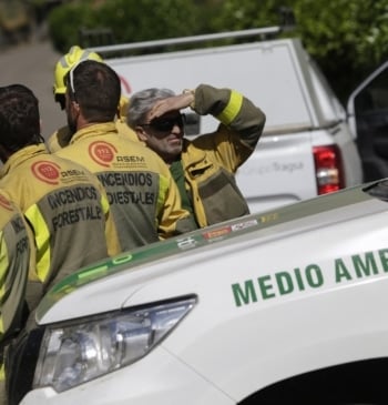 Apagado el incendio en la pedanía de La Aparecida en Orihuela