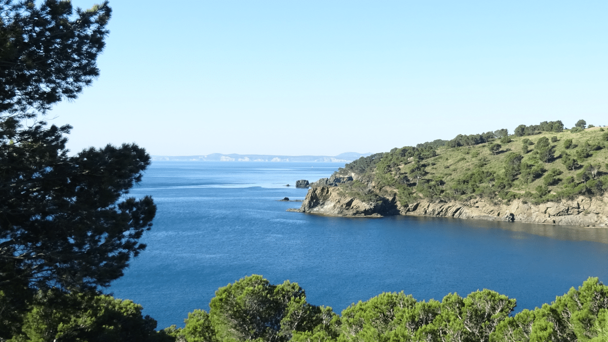 Cala del parque natural del cabo de Creus.