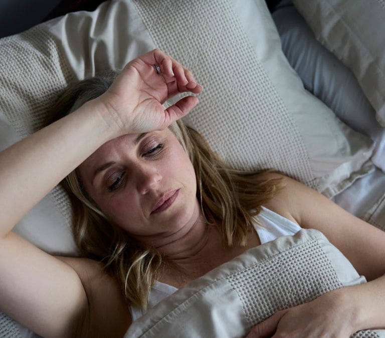 Cómo lograr conciliar el sueño con las temperaturas de la ola de calor