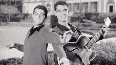 Cuando el Dúo Dinámico 'mató' a la copla: "Con ellos comenzó el pop español"
