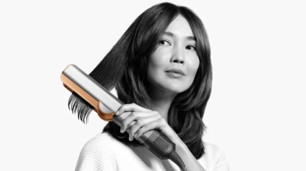 Dyson Airstrait: la plancha revolucionaria que alisa y cuida tu pelo ahora está de ofertón