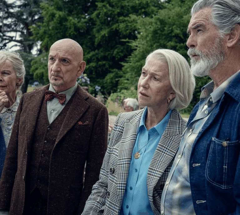 El final explicado de 'El club del crimen de los jueves', el nuevo thriller de Netflix con Pierce Brosnan y Helen Mirren