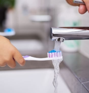 El error habitual que se comete con el cepillo de dientes que [...]