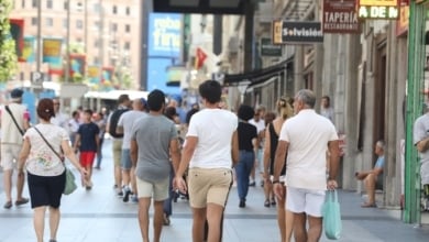 La inmigración lleva a España a un nuevo máximo de población, con 49,3 millones